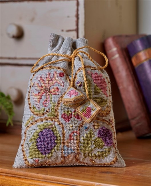 Elizabethan Sweete Bag