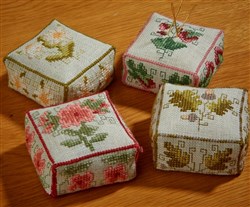 Pretty Boxed Pincushions